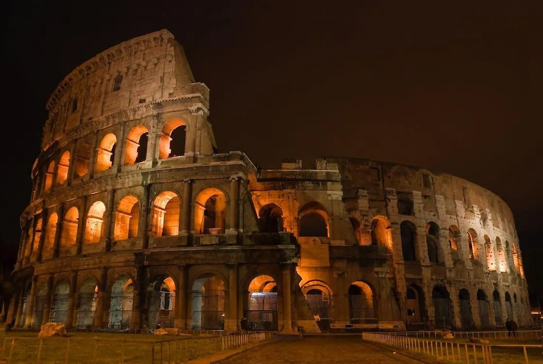 Colosseum Resort Рим Гостевой дом